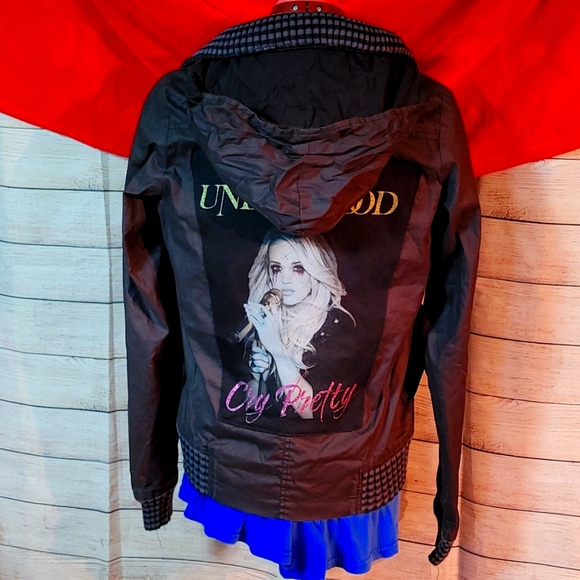 Bomber Jacket 💧 - Picture 2 of 4